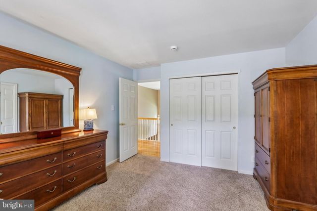 164 MEMORIAL LN, Mount Laurel, NJ 08054