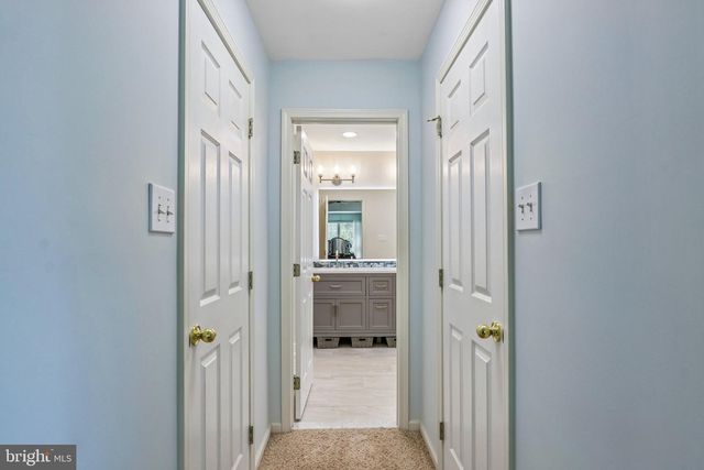 164 MEMORIAL LN, Mount Laurel, NJ 08054