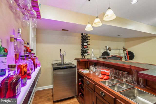 164 MEMORIAL LN, Mount Laurel, NJ 08054
