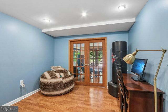 164 MEMORIAL LN, Mount Laurel, NJ 08054