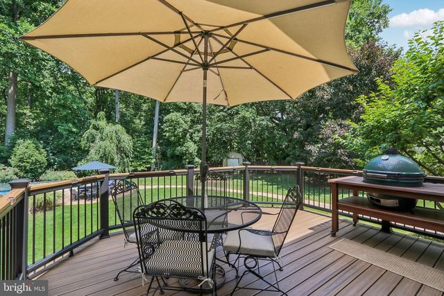 164 MEMORIAL LN, Mount Laurel, NJ 08054