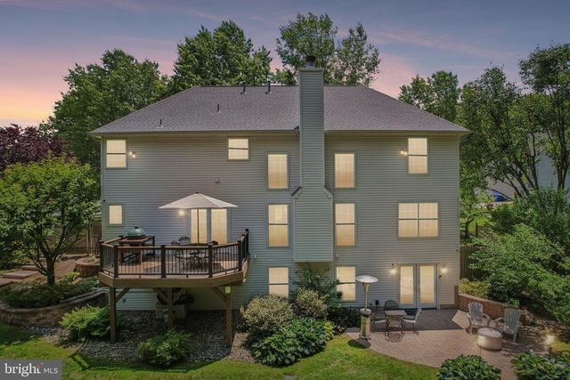 164 MEMORIAL LN, Mount Laurel, NJ 08054