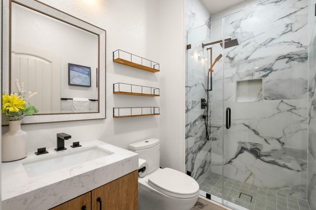 6264 Rocky Point Court, Oakland, CA 94605