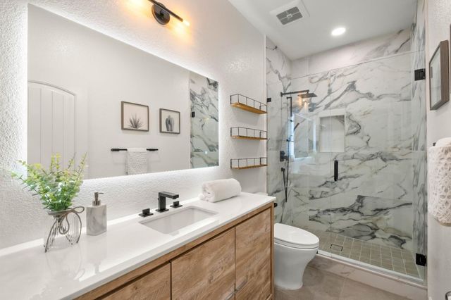 6264 Rocky Point Court, Oakland, CA 94605