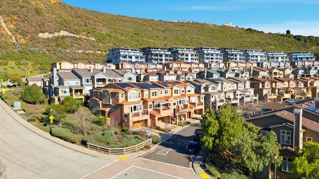 6264 Rocky Point Court, Oakland, CA 94605