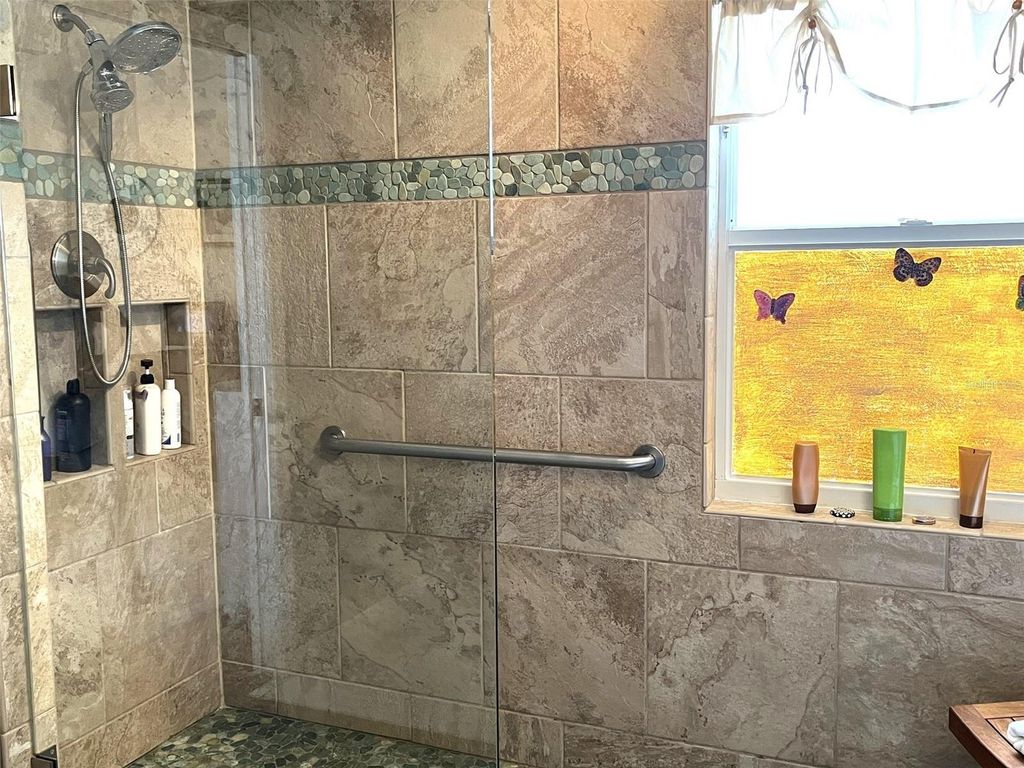 Image 30 of property listing at 4041 KING TARPON DRIVE, Punta Gorda, FL 33955