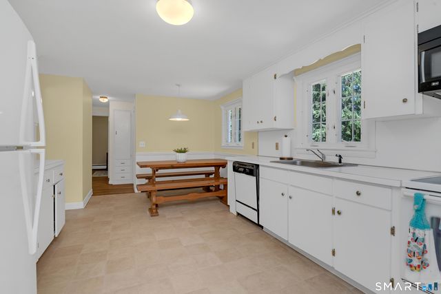220 Stockade Road, Glastonbury, CT 06073