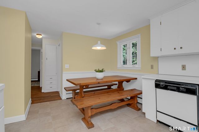 220 Stockade Road, Glastonbury, CT 06073