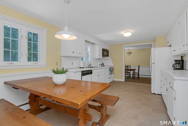 220 Stockade Road, Glastonbury, CT 06073