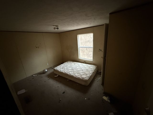 3320 Trace Creek Rd, White Bluff, TN 37187