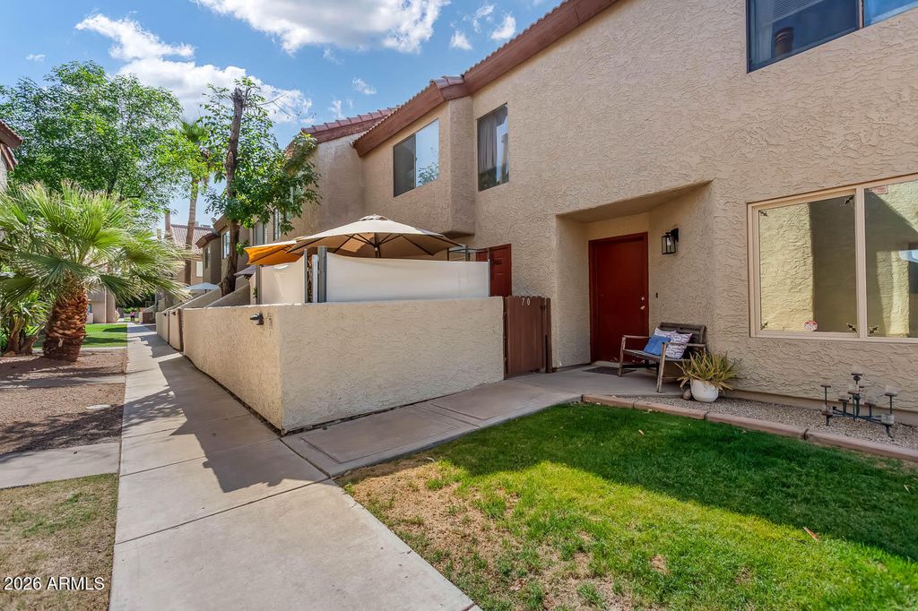 2040 S LONGMORE -- 70, Mesa, AZ 85202 — photo 3