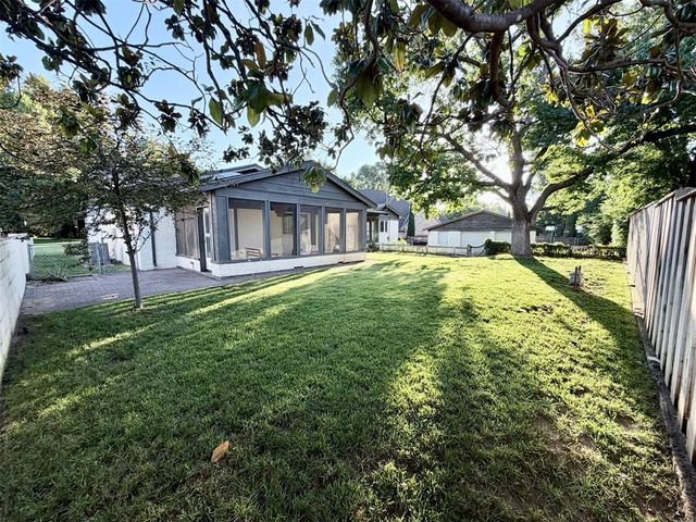 1718 Smoking Oak Court, Norman, OK 73072