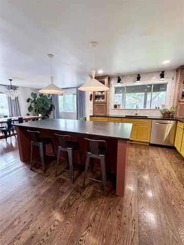 1718 Smoking Oak Court, Norman, OK 73072