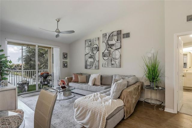 20281 Estero Gardens CIR 204, Estero, FL 33928