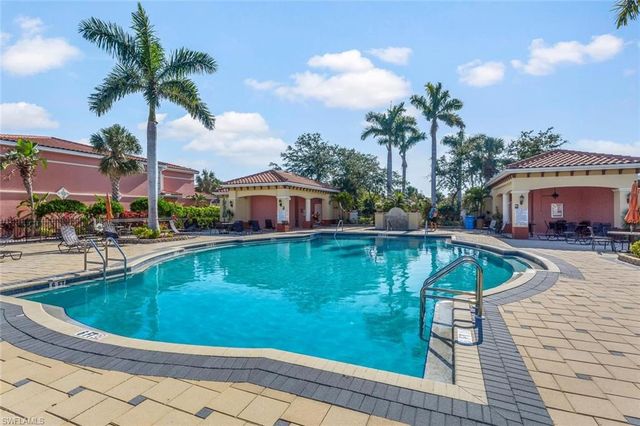 20281 Estero Gardens CIR 204, Estero, FL 33928