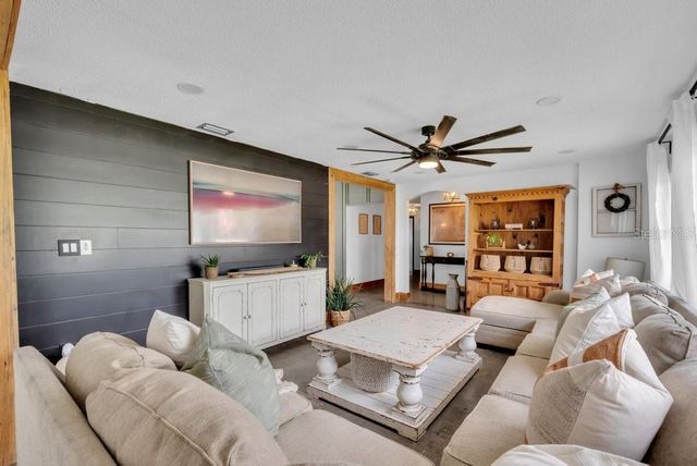 7820 LITHIA PINECREST ROAD, Lithia, FL 33547