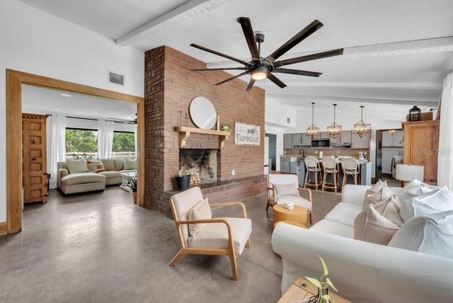 7820 LITHIA PINECREST ROAD, Lithia, FL 33547