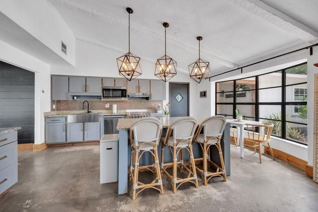 7820 LITHIA PINECREST ROAD, Lithia, FL 33547