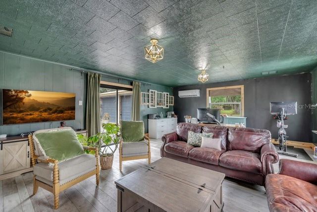 7820 LITHIA PINECREST ROAD, Lithia, FL 33547