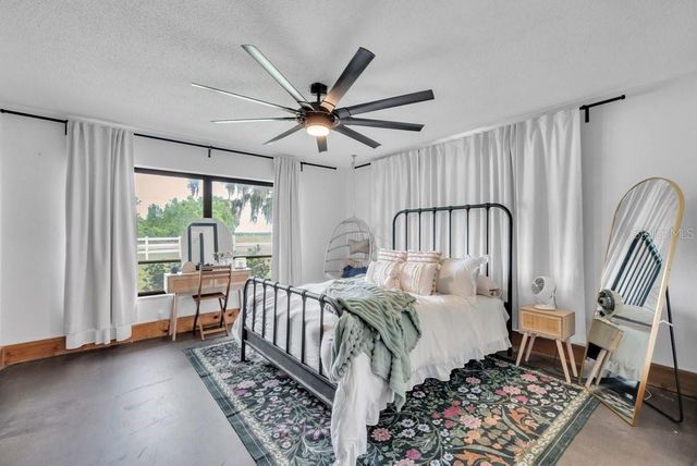 7820 LITHIA PINECREST ROAD, Lithia, FL 33547