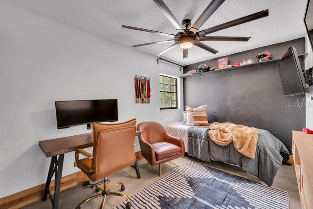 7820 LITHIA PINECREST ROAD, Lithia, FL 33547