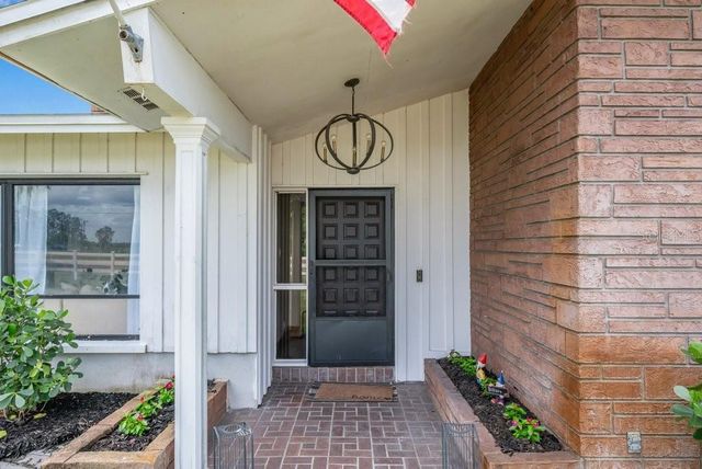 7820 LITHIA PINECREST ROAD, Lithia, FL 33547