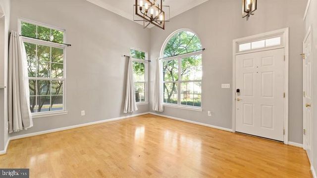 1918 CRESCENT PARK DR, Reston, VA 20190