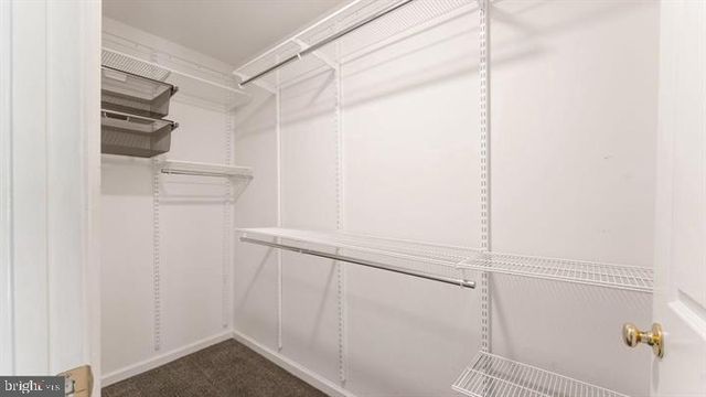 1918 CRESCENT PARK DR, Reston, VA 20190