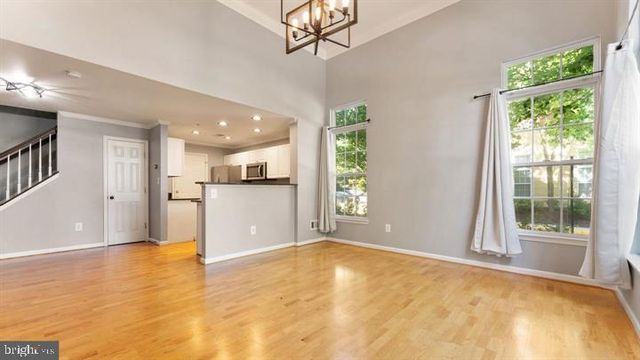 1918 CRESCENT PARK DR, Reston, VA 20190