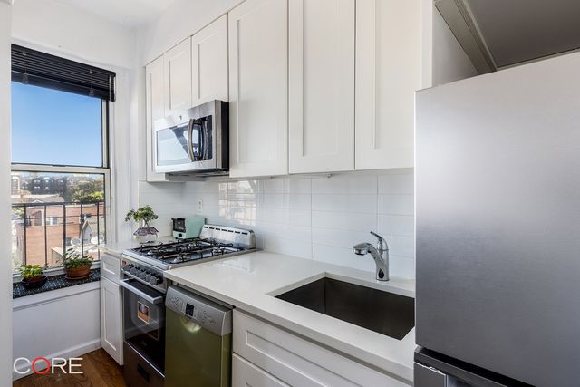 4222 Ketcham St Apt 10E, New York City, NY 11373