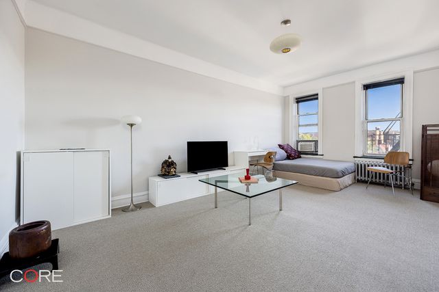 4222 Ketcham St Apt 10E, New York City, NY 11373