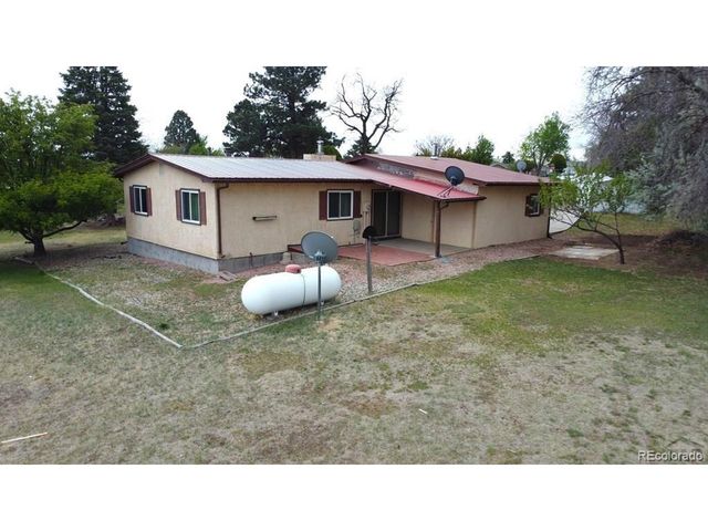 5729 Lake Beckwith Pl, Colorado City, CO 81019