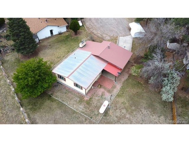 5729 Lake Beckwith Pl, Colorado City, CO 81019