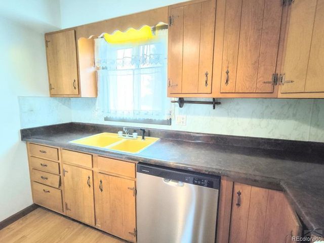5729 Lake Beckwith Pl, Colorado City, CO 81019