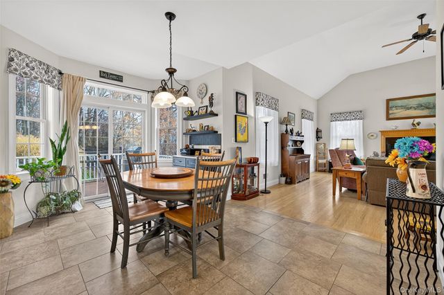 106 Fox Hill Run, Rock Tavern, NY 12575