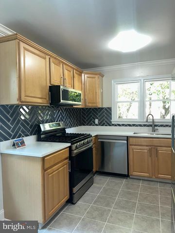 2993 SLEAFORD CT, Woodbridge, VA 22192
