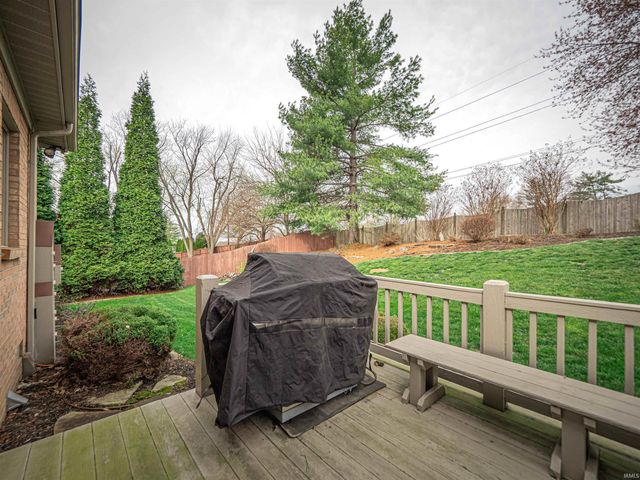 10286 Shefield Court, Newburgh, IN 47630