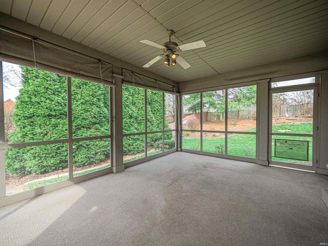 10286 Shefield Court, Newburgh, IN 47630