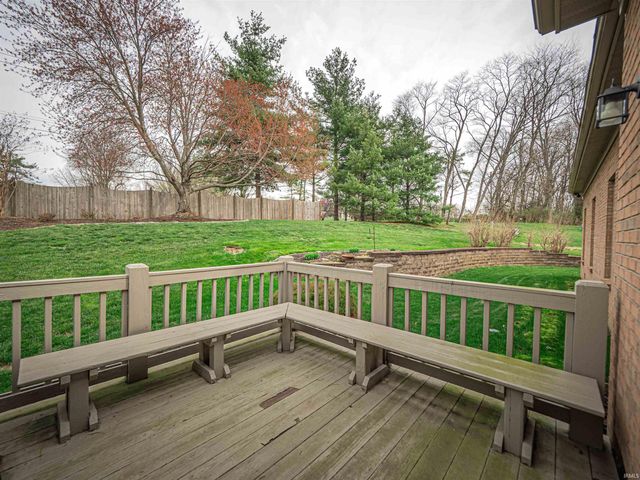 10286 Shefield Court, Newburgh, IN 47630