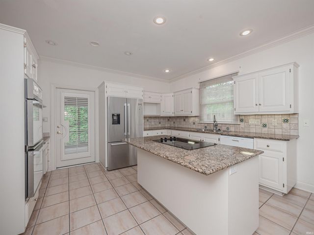 10286 Shefield Court, Newburgh, IN 47630