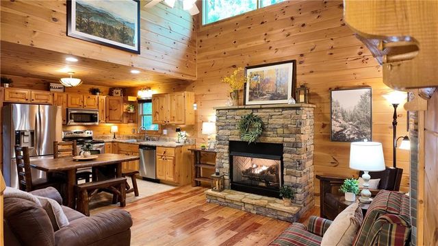 343 Seneca Drive, Ellijay, GA 30540