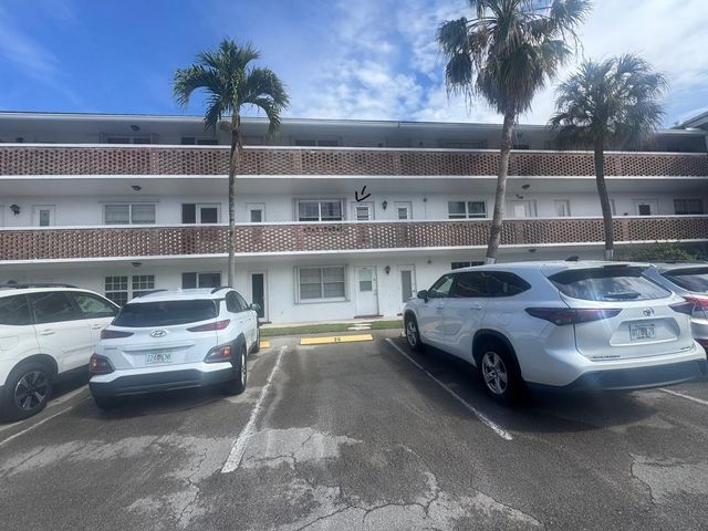 2050 NE 39th Street 209w, Lighthouse Point, FL 33064