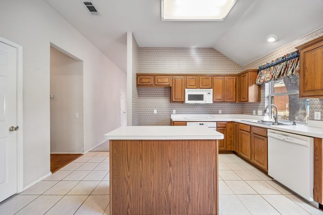 203 Julian Drive, Rockwall, TX 75087