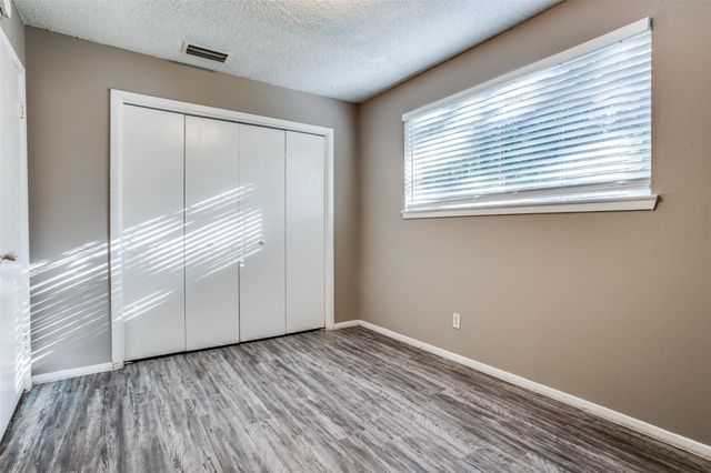 607 Thrush Ave B, Austin, TX 78753