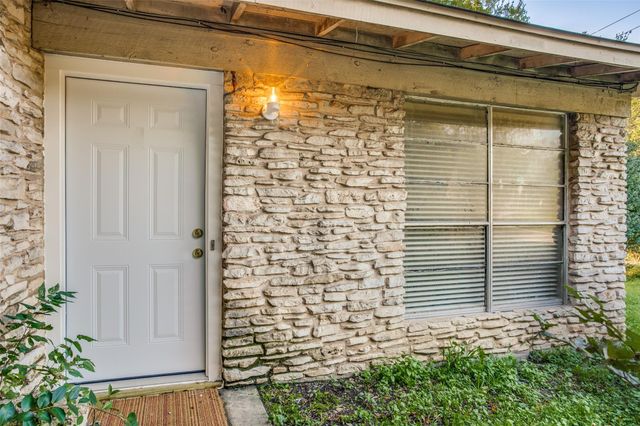 607 Thrush Ave B, Austin, TX 78753