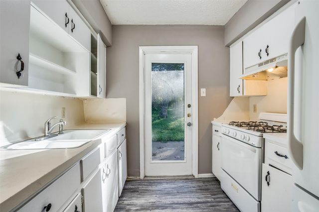 607 Thrush Ave B, Austin, TX 78753