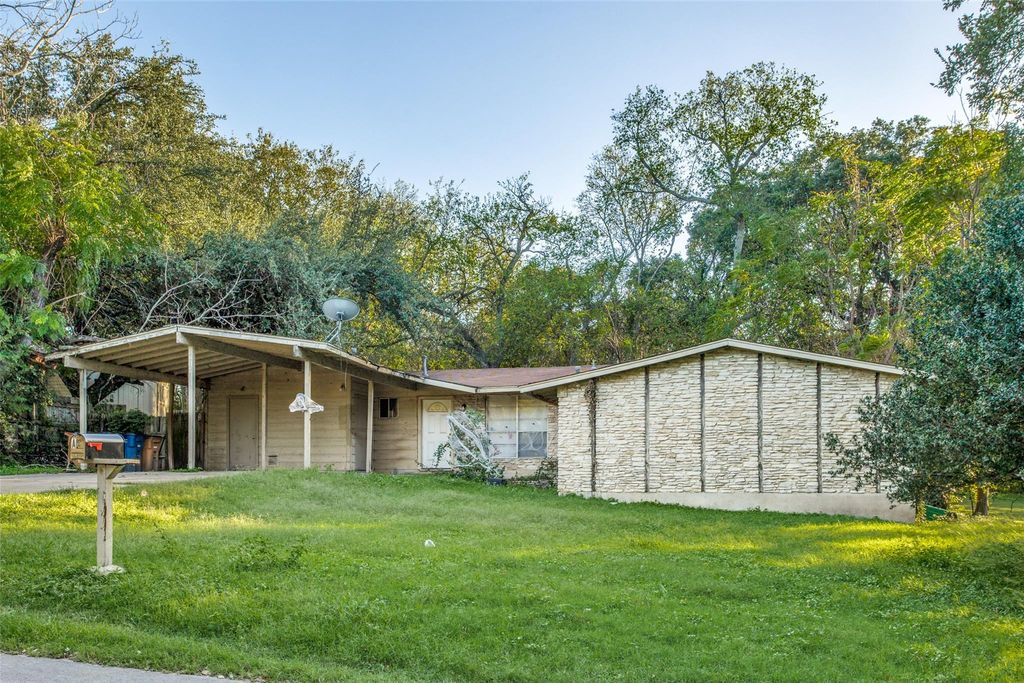 607 Thrush Ave B, Austin, TX 78753