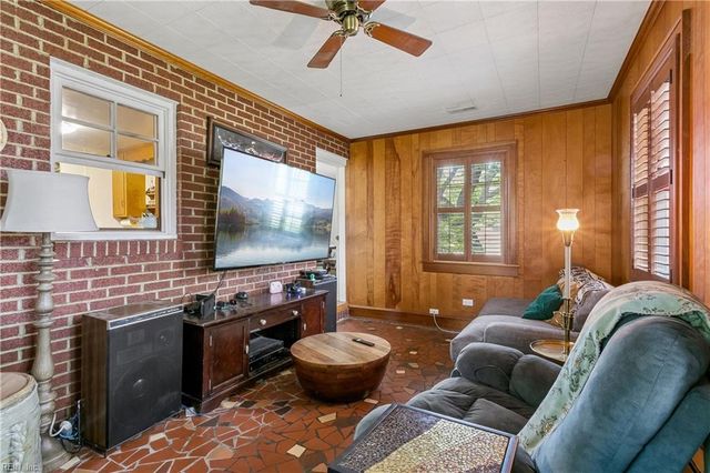 812 Poquoson AVE, Poquoson, VA 23662