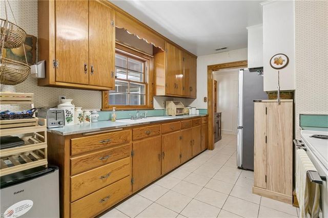812 Poquoson AVE, Poquoson, VA 23662