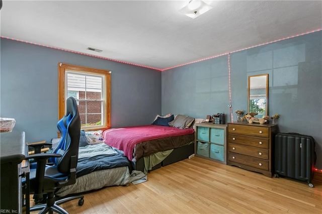 812 Poquoson AVE, Poquoson, VA 23662